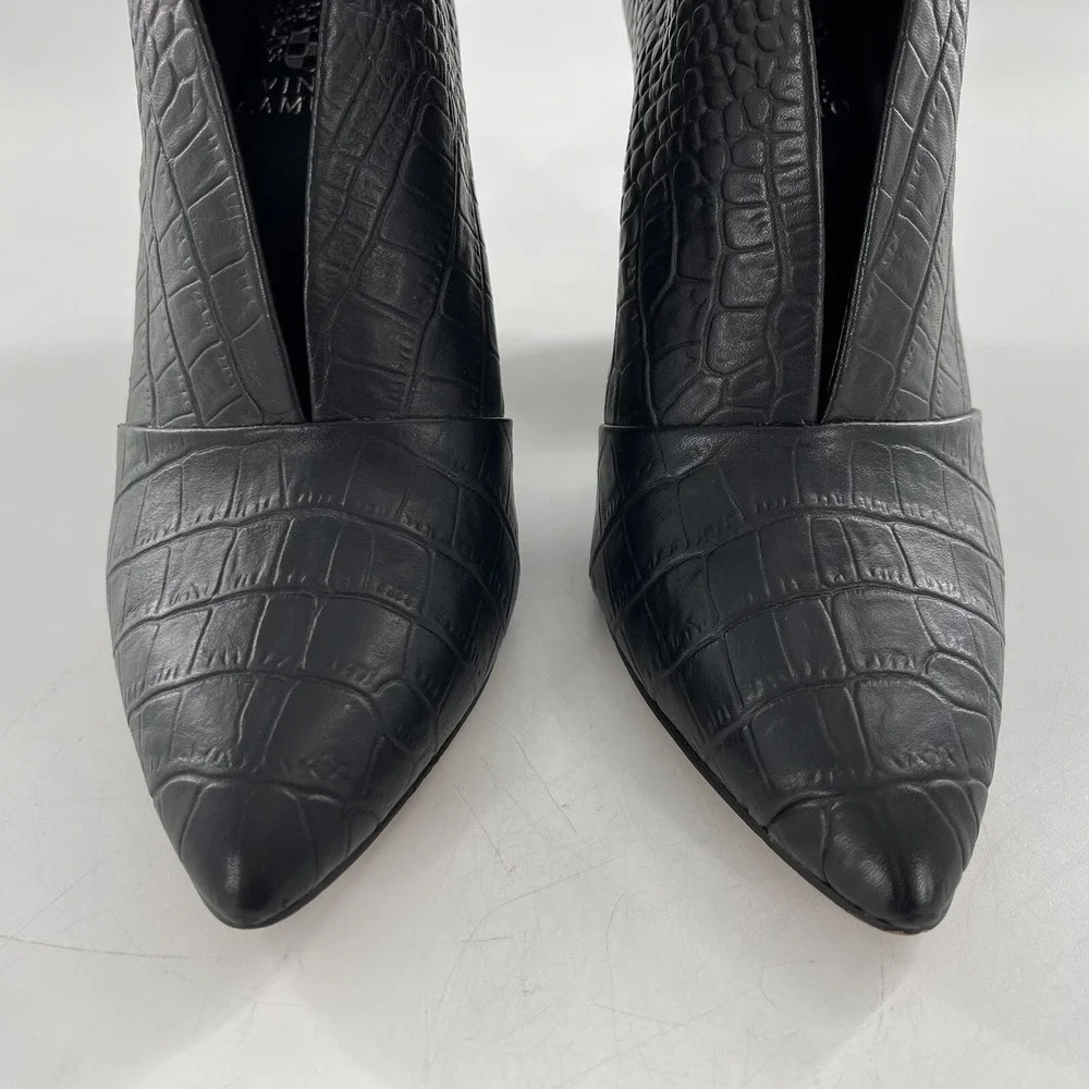 Vince Camuto Exotic Bootie‎ Womens 7.5M Black Chunky Croc Boot Steevera Back Zip